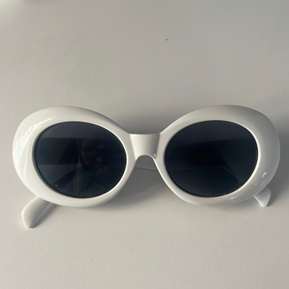 Clout goggles